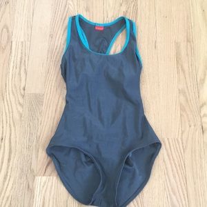 Yumiko Alex Bust Panel Size Small